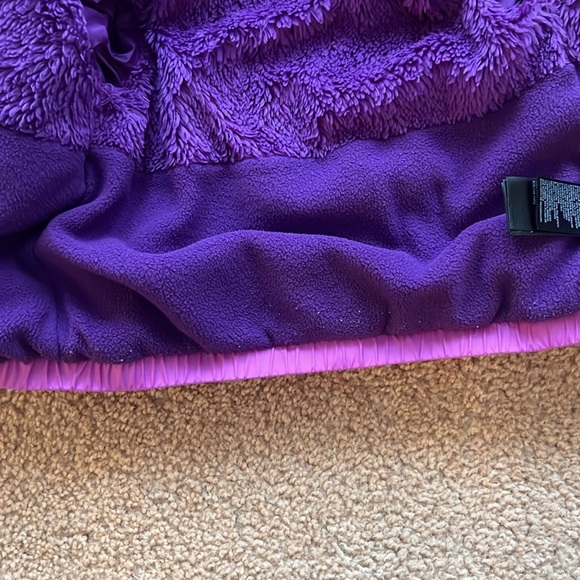 Used Toddler North Face Moondoggy Jacket 2T - Picture 12 of 12